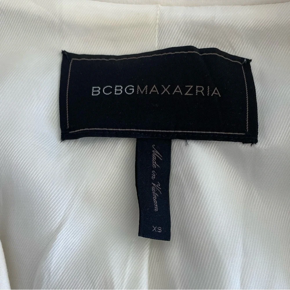 BCBG “Fay” Blazer in Gardenia - Picture 6 of 13